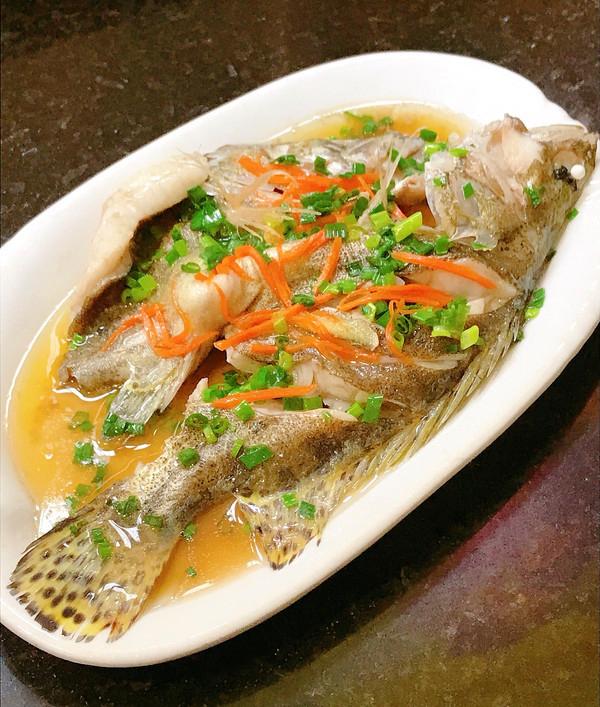 猪腱子肉炖萝卜的做法：冬日里的温暖佳肴